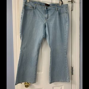 Eshakti custom light wash flare leg jeans A000